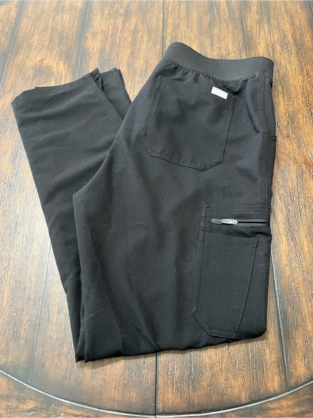FIGS Yola High Rise Slim Scrub Pants Black Women’s Size Medium 30” Inseam - Picture 2 of 5